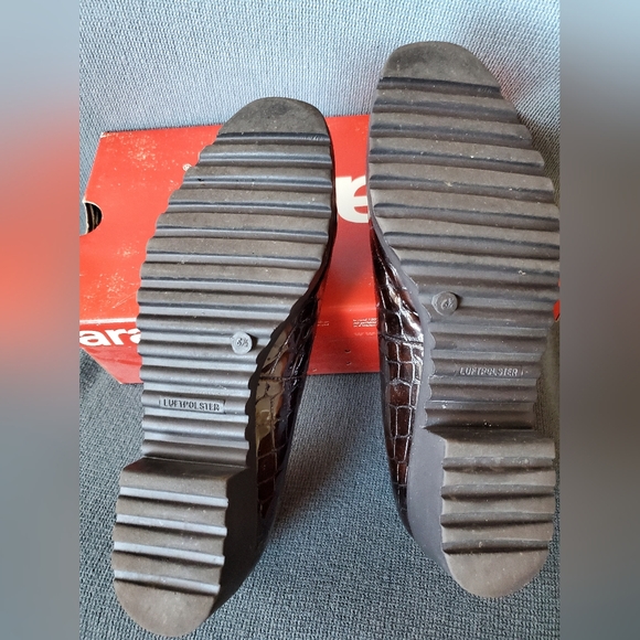 ARA, Miley, size 9. Brown patent. - Picture 3 of 9